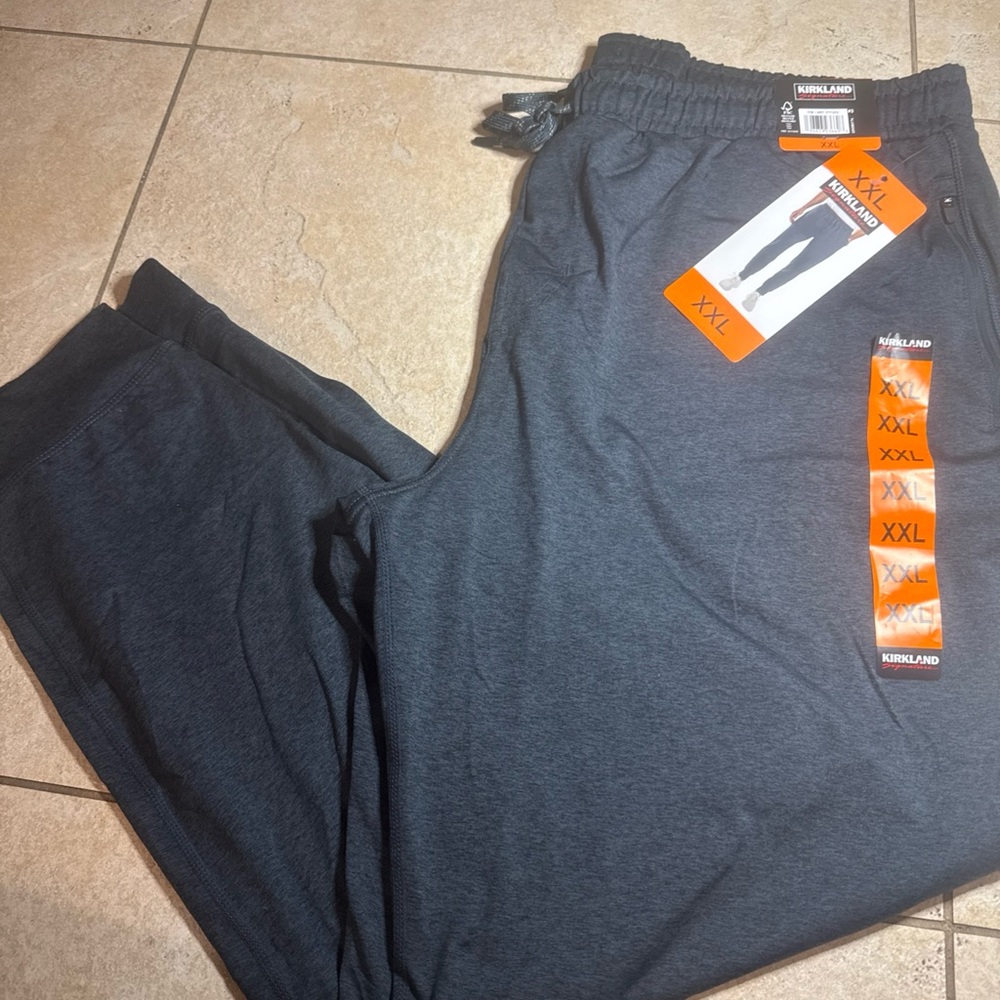 New Kirkland Signature Men's Active Jogger Pants Green, Size XXL U13